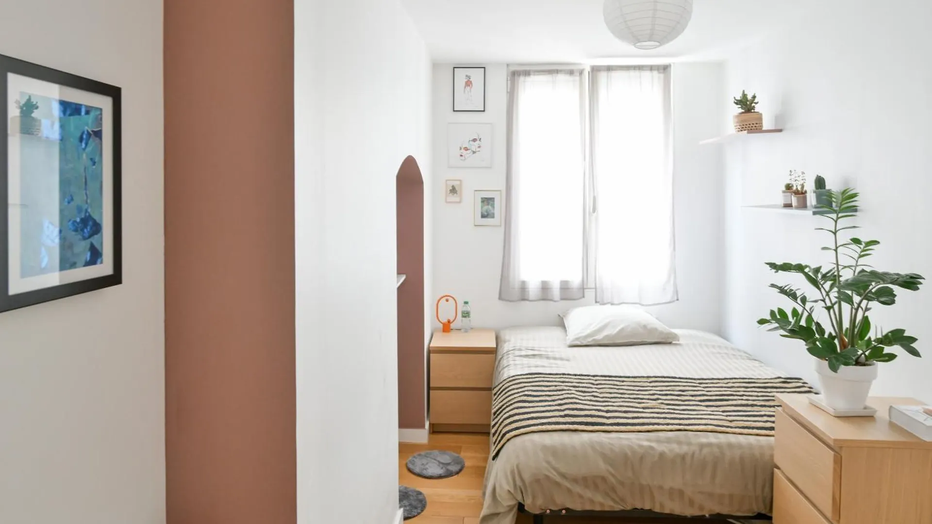 Architect-Designed Apartment In Le Marais District Paris France