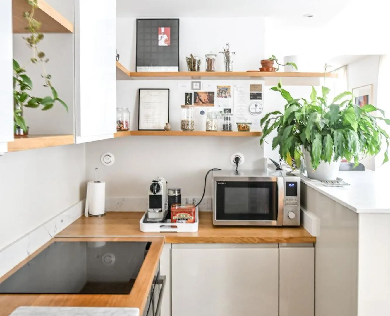 Architect-Designed Apartment In Le Marais District Paris