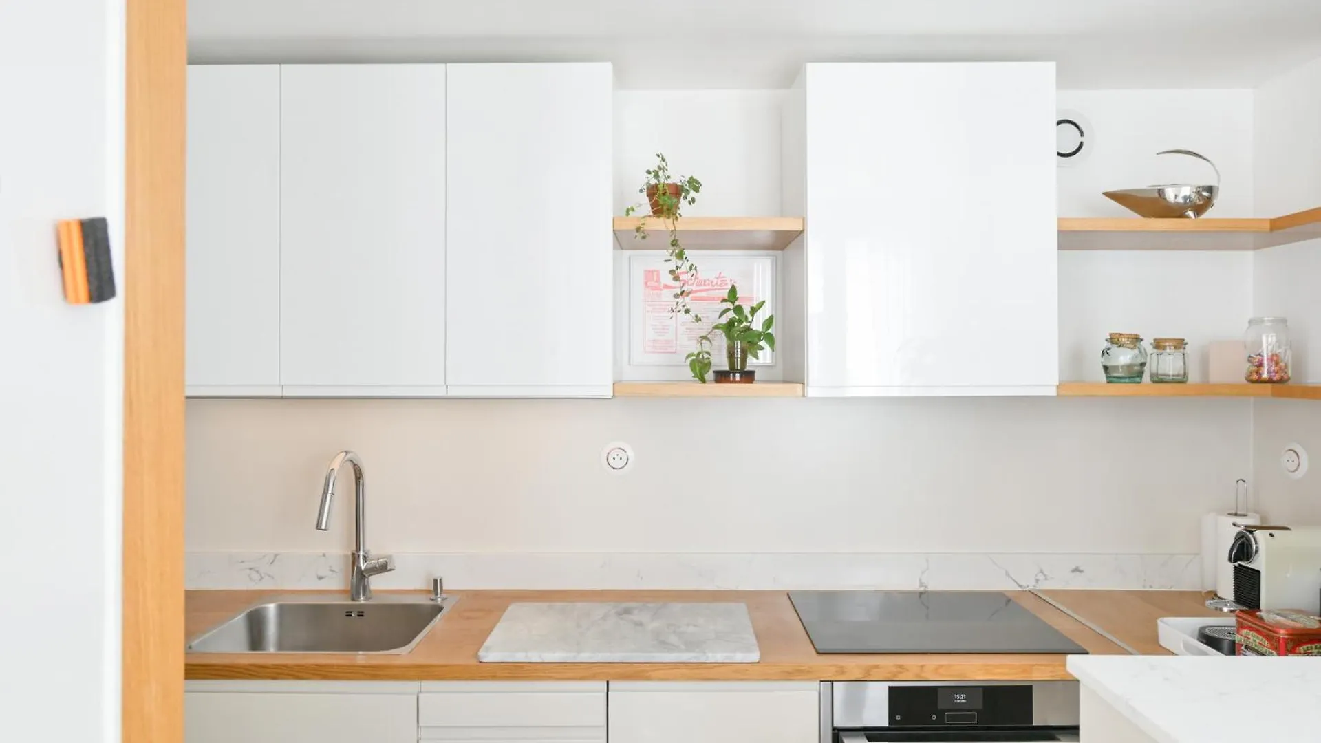 Architect-Designed Apartment In Le Marais District Paris